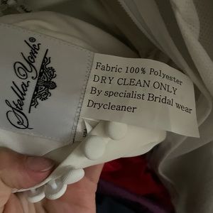 Wedding dress that’s never been worn. Brand new. Paid $1200, asking $750. Size 8